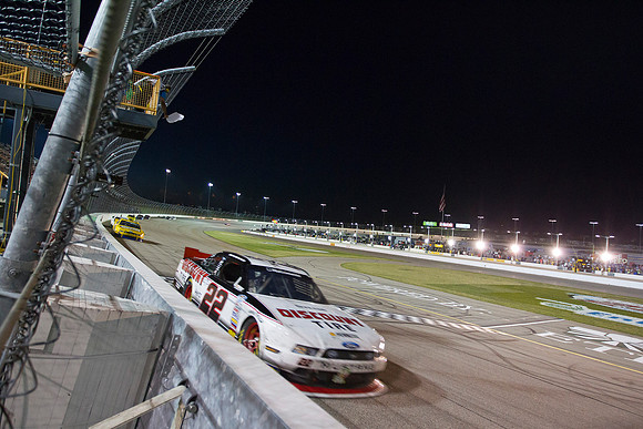 AUTO: AUG 03 NASCAR - Nationwide Series - U.S. Cellular 250 - Race