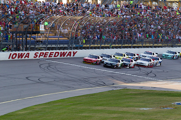 AUTO: AUG 03 NASCAR - Nationwide Series - U.S. Cellular 250 - Race